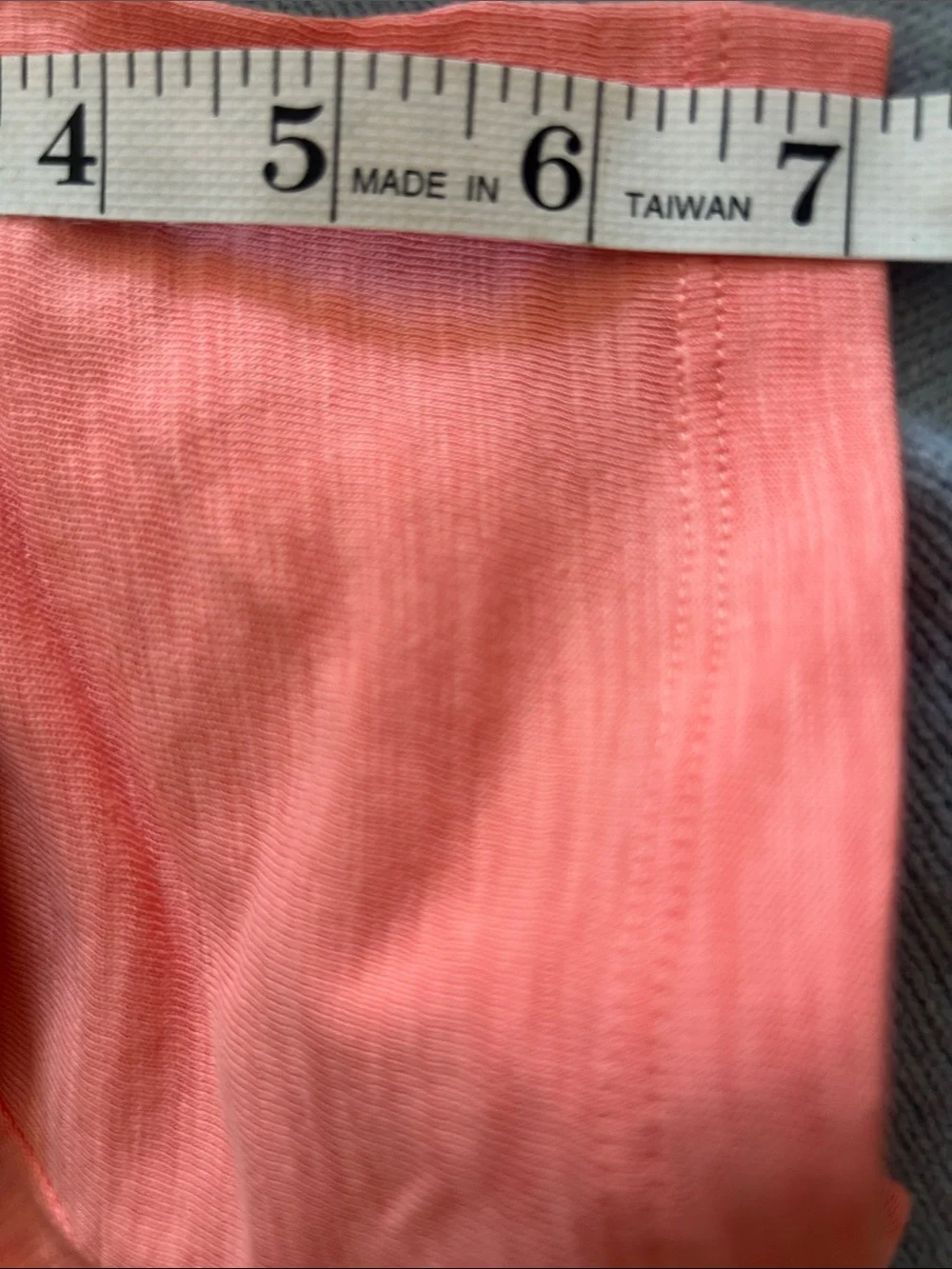 J. CREW Girlfriend crewneck tee peach colour 100% cotton Large NWT